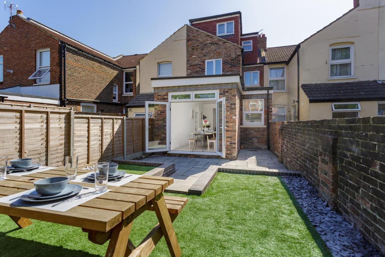 Harold House - Modern Open Plan 4 Bedroom, 3 Bathroom House In Central Southsea, Portsmouth Exteriör bild