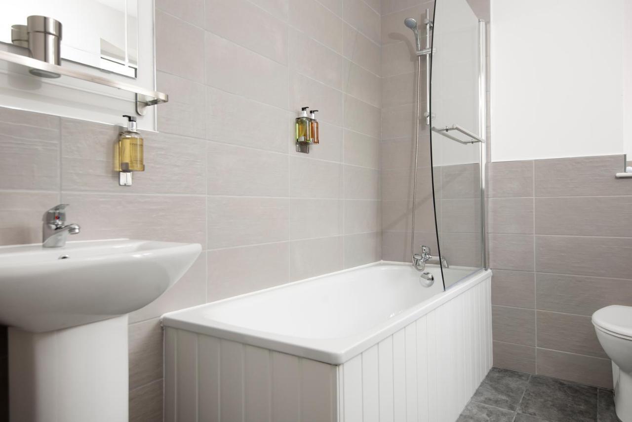 Harold House - Modern Open Plan 4 Bedroom, 3 Bathroom House In Central Southsea, Portsmouth Exteriör bild